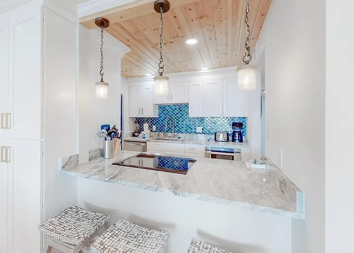 Gulf House #101